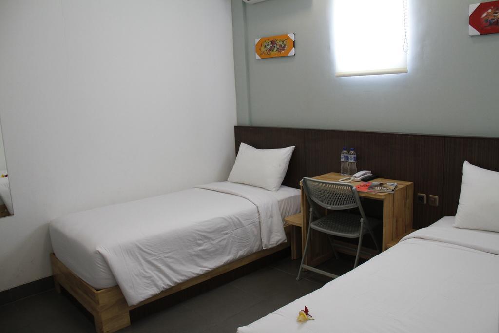 Duo Legian Hotel Экстерьер фото
